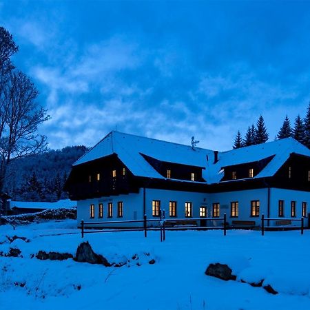 Hotel Dvur Liskovy Vrch Strazny Exterior foto