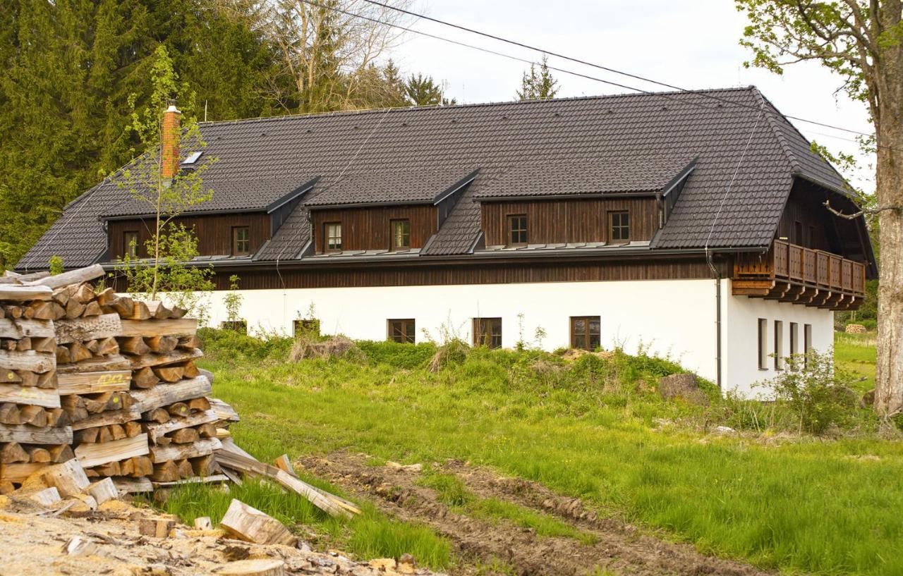 Hotel Dvur Liskovy Vrch Strazny Exterior foto