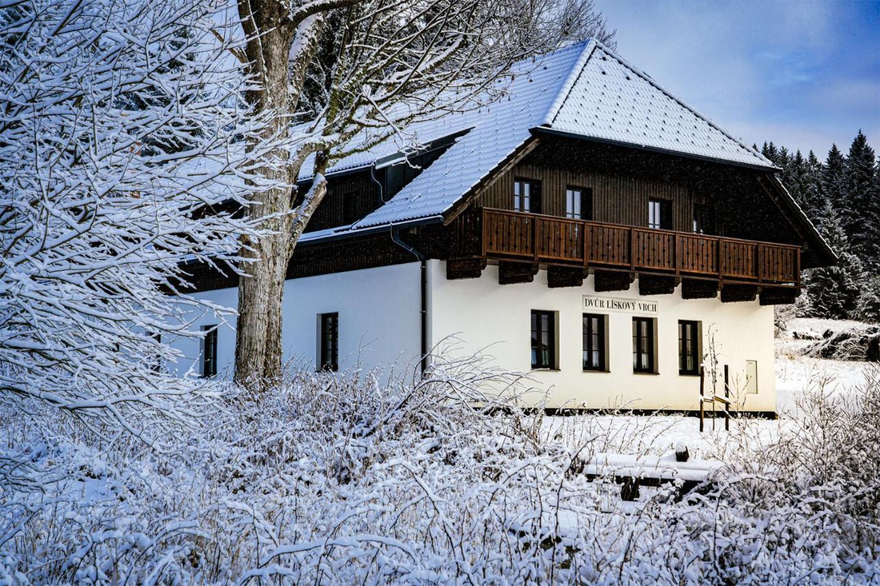 Hotel Dvur Liskovy Vrch Strazny Exterior foto